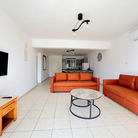 Nissi 86 - Luxcyservices * Ayia Napa