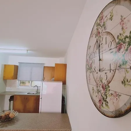 Nissi 86 - Luxcyservices Apartment